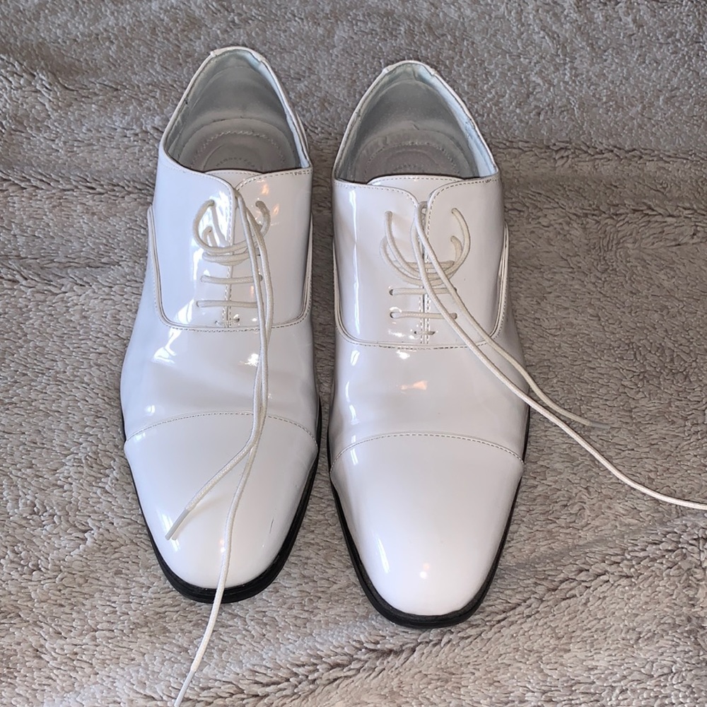 Men’s White Dress Shoes